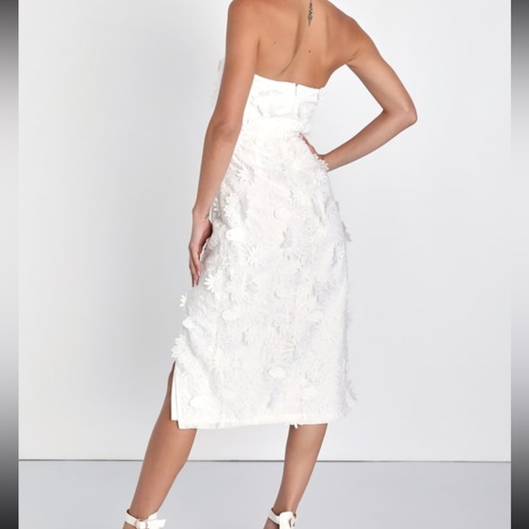 White 3D Floral Embroidered Midi Dress - Picture 4 of 11
